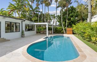 4-bedroom house 272 m² in Miami for $2,600,000