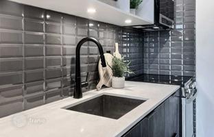 3-bedroom apartment in Old Toronto for C$1,014,000