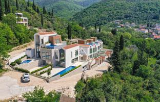 2-bedroom apartment 99 m² in Tivat city for 681,000 €