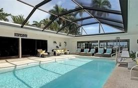 Cozy villa with a backyard, a pool and a terrace, Fort Lauderdale, USA for $6,995,000
