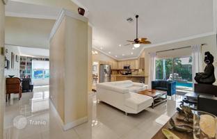 3-bedroom house 257 m² in Davie for $850,000