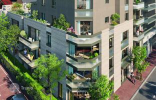 Three-level new apartment with a private garden in Issy-les-Moulineaux, suburb of Paris, France for 1,450,000 €