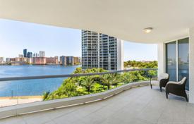 Bright apartment with ocean views in a residence on the first line of the beach, Aventura, Florida, USA for $2,050,000