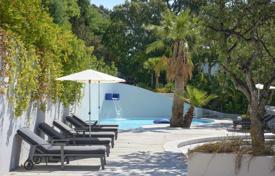5-bedroom villa in Agay for 25,000 € per week