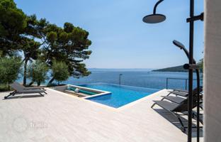 5-bedroom villa 314 m² in Brač for 1,900,000 €