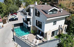 3-bedroom villa 220 m² in Fethiye for 77,550,000 TRY