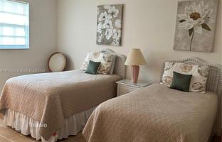 2-bedroom apartment 98 m² in Hallandale Beach for $290,000