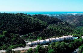 Penthouse with 3 bedrooms and private solarium in Istán, Marbella for 600,000 €