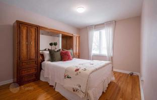 6-bedroom house in Etobicoke for C$1,696,000