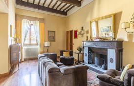 Spacious duplex apartment in a prestigious area, Cortona, Italy for 520,000 €