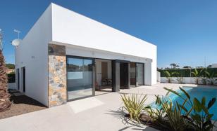 3-bedroom villa 109 m² in Los Alcazares for 538,000 €