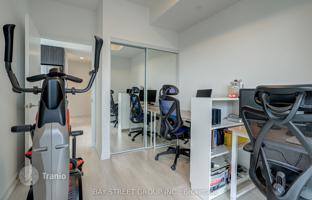 5-bedroom apartment in Sumach Street for C$1,063,000