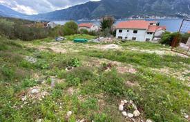 Plot at 130 meters from the sea, Dobrota, Montenegro for 500,000 €
