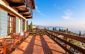 Large manor with a rich history, three terraces, lake views, a guest house and a spacious plot, Gardone Riviera, Lake Garda, Italy for 2,700,000 €