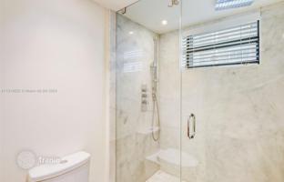 3-bedroom apartments in condo 221 m² in Collins Avenue for $2,440,000