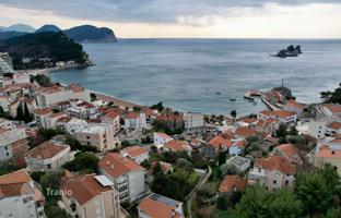 Land plot 237 m² in Petrovac for 170,000 €