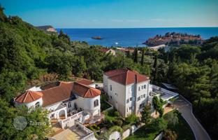 9-bedroom villa 485 m² in Sveti Stefan for 8,000,000 €