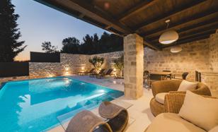 2-bedroom villa 195 m² in Reževići for 950,000 €