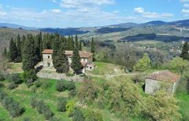 Property for sale near Florence for 1,100,000 €