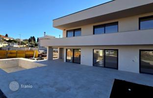 4-bedroom house 307 m² in Porec for 1,190,000 €