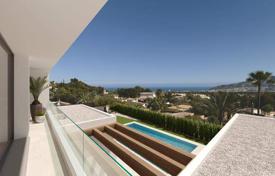 Duplex villa with sea views and a swimming pool in Alfaz del Pi, Alicante, Spain for 615,000 €