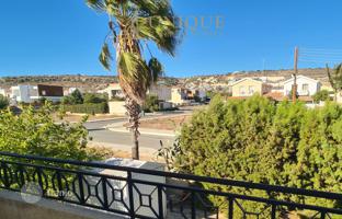 Land plot 542 m² in Geroskipou for 285,000 €