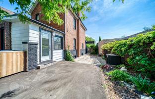 7-bedroom house in York for C$1,517,000
