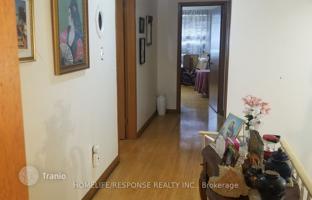 11-bedroom house in North York for C$1,800,000
