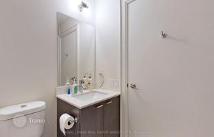 5-bedroom apartment in Roehampton Avenue for C$1,077,000
