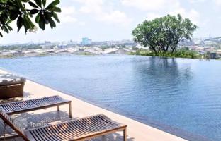 3-bedroom apartments in condo in Yan Nawa for $530,000