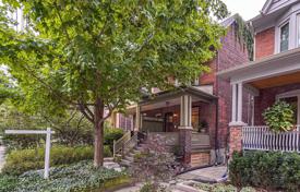 Terraced house – Old Toronto, Toronto, Ontario,  Canada for 1,030,000 €