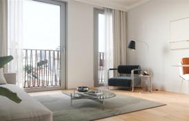 Bright apartment in a new residential complex near the market, Porto, Portugal for 735,000 €