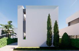 Designer lakefront villa in the exclusive Santa Rosalía Lake and Life Resort for 1,214,000 €