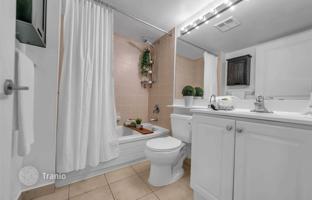 3-bedroom apartment in Yonge Street for C$1,069,000
