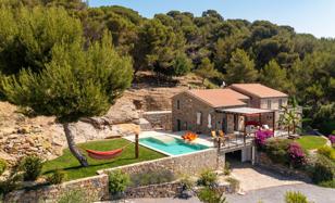 3-bedroom villa 249 m² in Liguria for 1,900,000 €