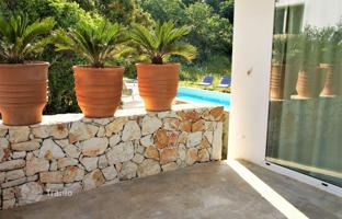 4-bedroom villa in Corfu for 495,000 €