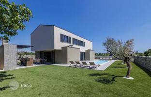 4-room house 248 m² in Loborika for 968,000 €