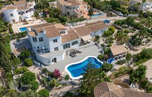 5-bedroom cottage 428 m² in Alicante for 1,490,000 €
