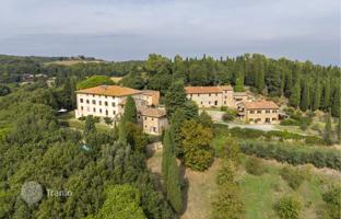 30-bedroom mansion in Gambassi Terme. Price on request