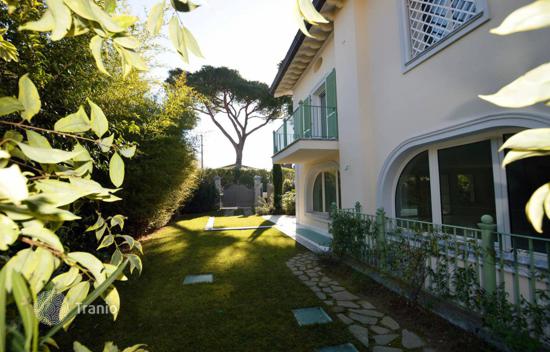 Coastal Houses For Sale In Italy Buy Beach Italian Villas By The Sea   550x352 