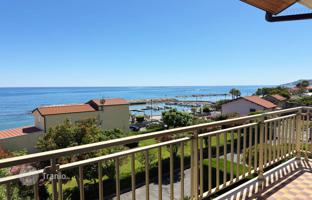 2-bedroom apartment 94 m² in Liguria for 590,000 €