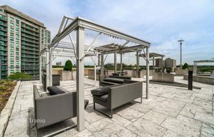 6-bedroom apartment in Etobicoke for C$1,130,000