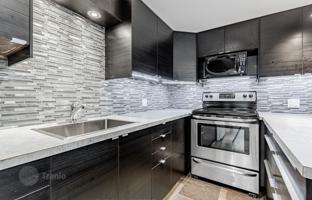 9-bedroom house in York for C$1,489,000