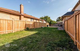 11-bedroom house in North York for C$2,255,000