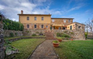 10-bedroom cottage in Castelnuovo Berardenga for 1,200,000 €