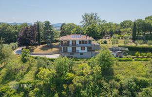 7-bedroom villa 489 m² in Chiusi for 825,000 €