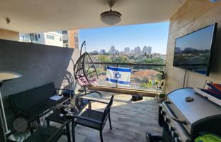 4-bedroom apartment in Rishon Leziyyon for $875,000