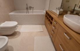 We offer an elegant 3-room apartment in Jurmala on the first line from the sea for 250,000 €