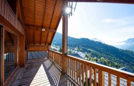 7 bedroom chalet just 200 m² from the slope arrival and departure of the the cable car for 980,000 €