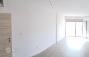 New two-bedroom apartment with mountain views in Becici, Budva, Montenegro for 135,000 €